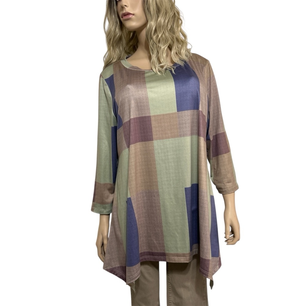 Emery Rose 1XL Abstract Patchwork Geometric Tunic Top Handkerchief Hem Plus
